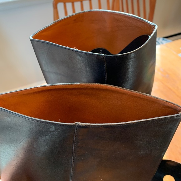 Etienne Aigner Women’s Black Leather Riding Boots - Picture 5 of 9